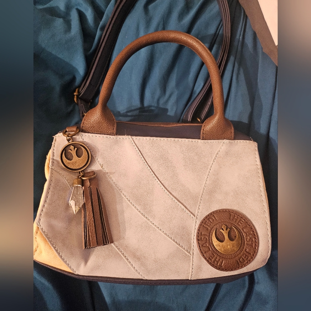 Bioworld Star Wars Rey Women’s Purse‎ Handbag Crossbody